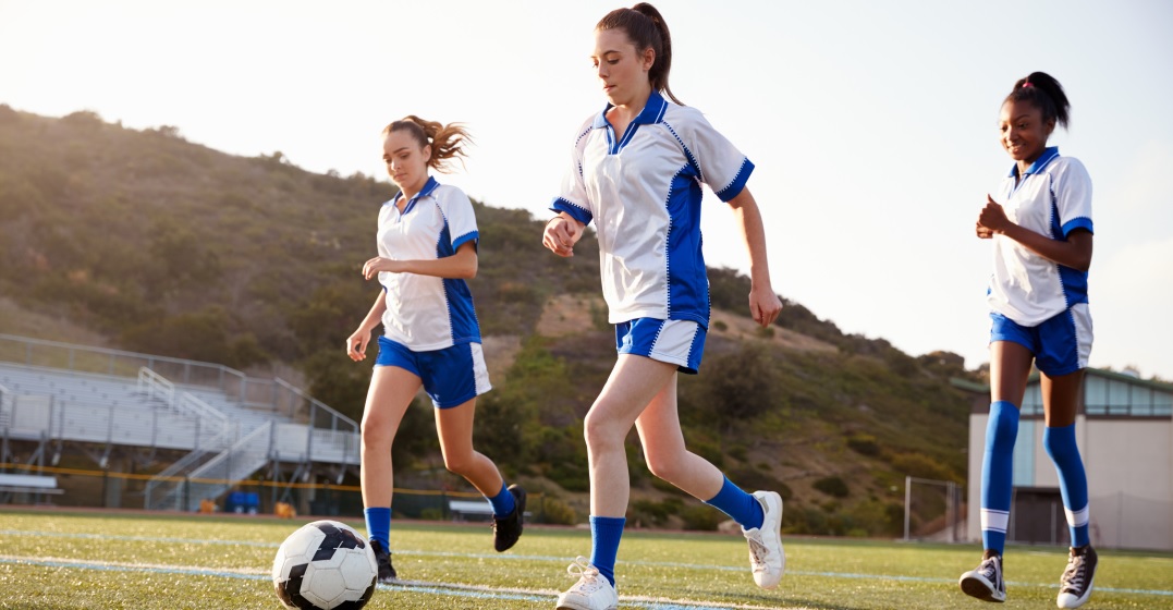 TAA再遭伤情打击2025报销：后防问题困扰阿隆索，解决不好就下课